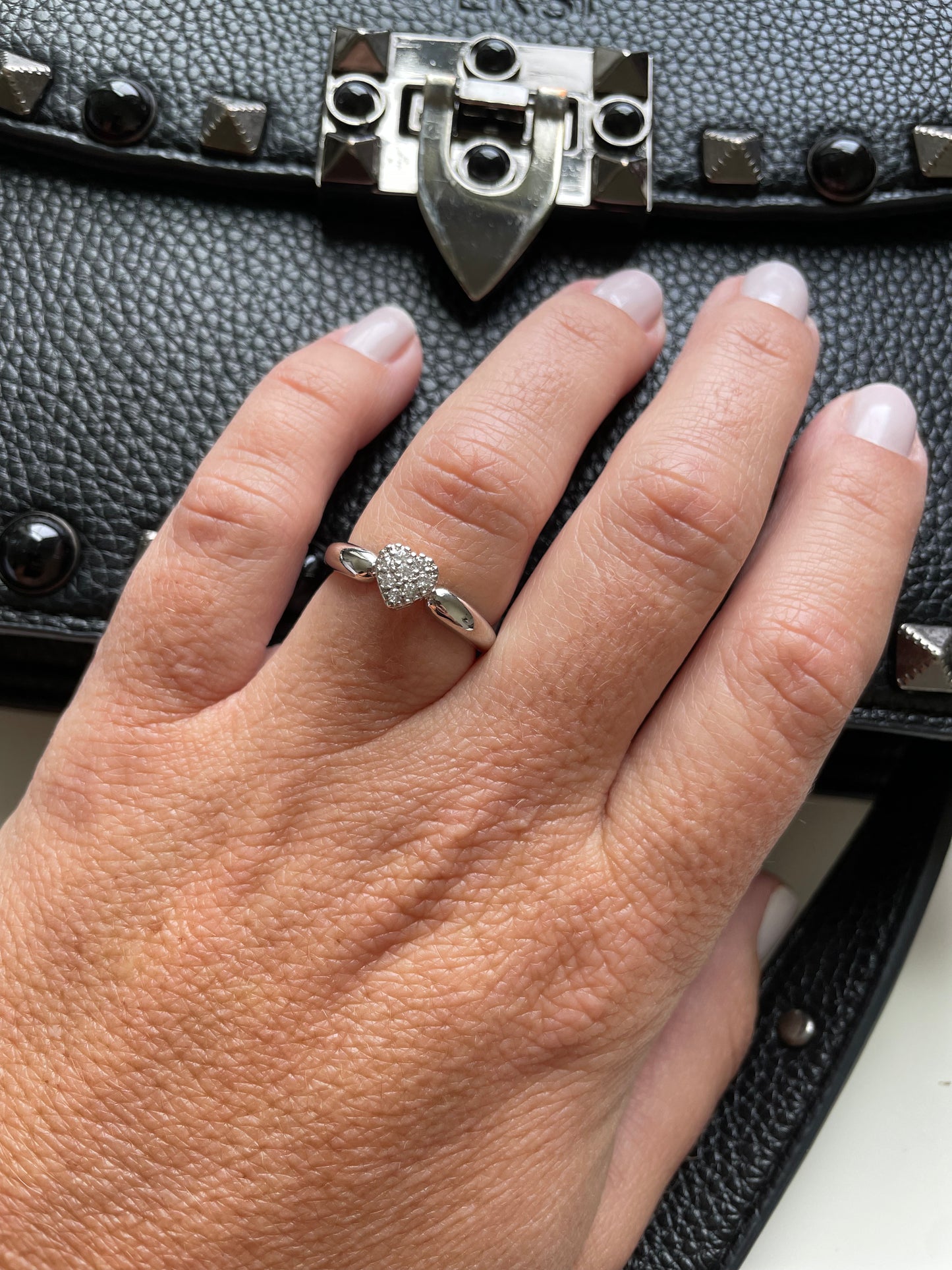 Monica ring