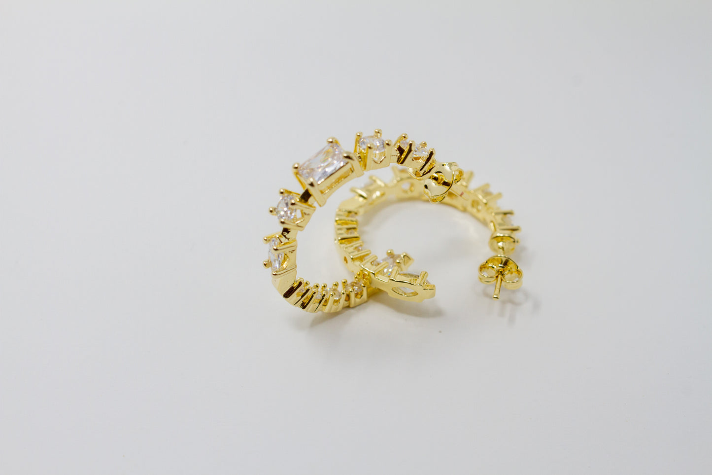 Regina Earring